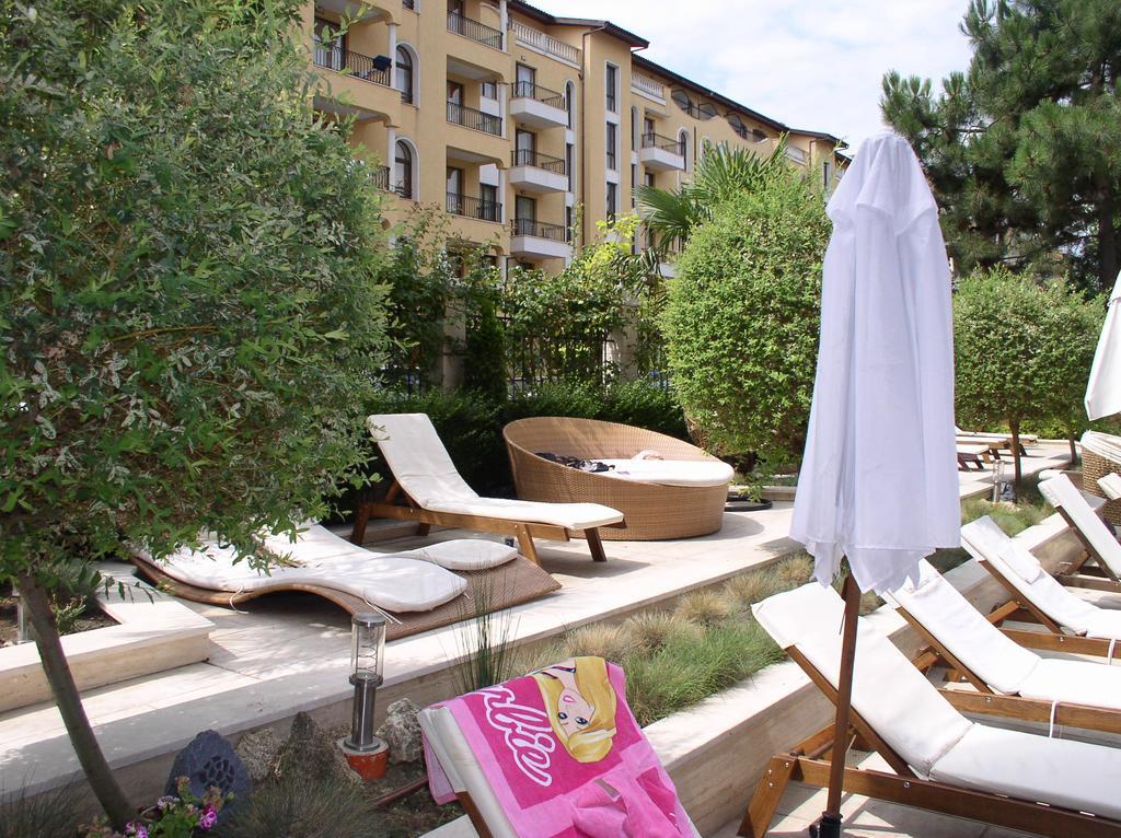 Lvv Palace Apartment Sunny Beach Exterior foto